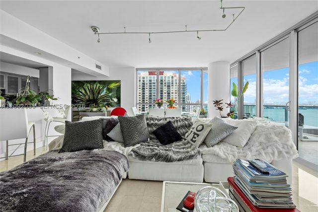 1331 Brickell Bay Dr 2601, Miami, FL 33131