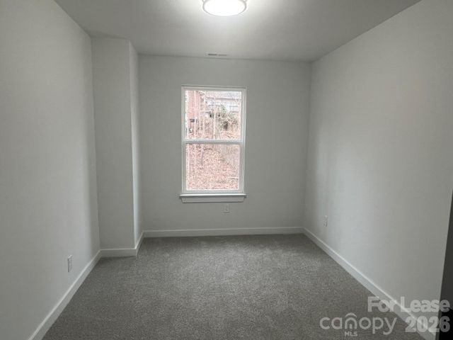 2287 9th Avenue Drive NE, Hickory, NC 28601