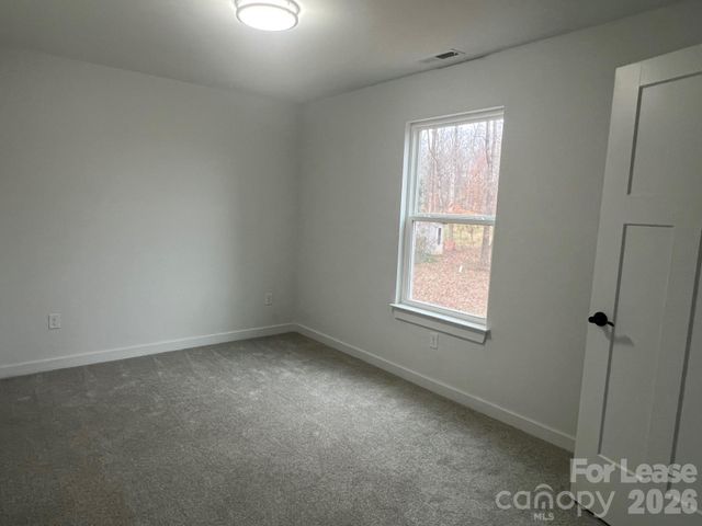 2287 9th Avenue Drive NE, Hickory, NC 28601