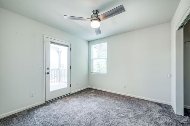 6052 E Bishop Lane, Fresno, CA 93727