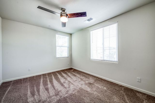 6052 E Bishop Lane, Fresno, CA 93727