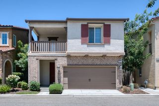 6052 E Bishop Lane, Fresno, CA 93727