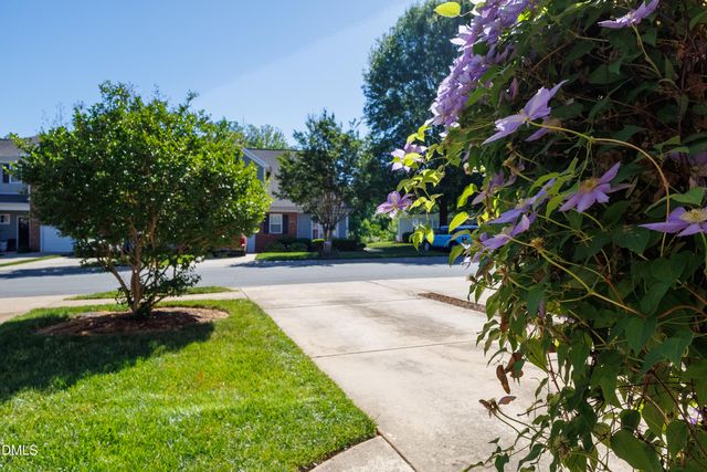 615 Oakfield Trail, Mebane, NC 27302