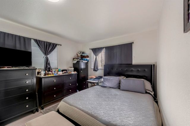 107 Catron Dr, Oakland, CA 94603