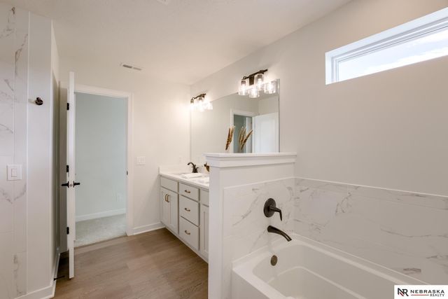 12104 S 109th Street, Papillion, NE 68046
