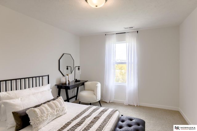 12104 S 109th Street, Papillion, NE 68046