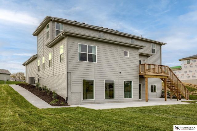 12104 S 109th Street, Papillion, NE 68046