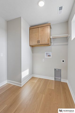 12104 S 109th Street, Papillion, NE 68046