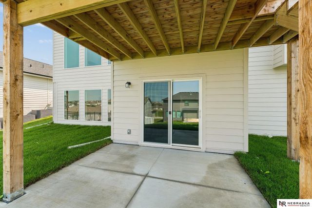 12104 S 109th Street, Papillion, NE 68046