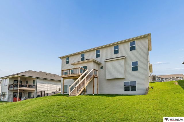 12104 S 109th Street, Papillion, NE 68046