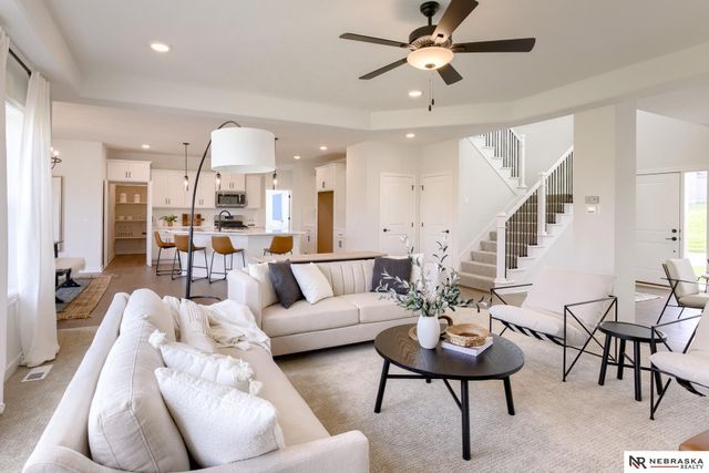 12104 S 109th Street, Papillion, NE 68046