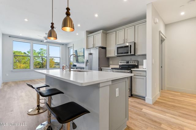 2501 Bienville Boulevard, 137, Ocean Springs, MS 39564