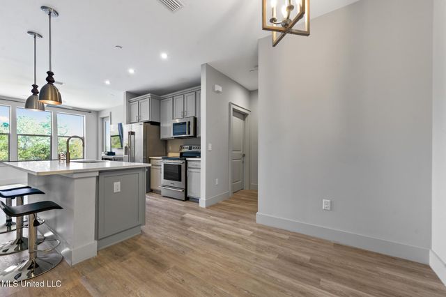 2501 Bienville Boulevard, 137, Ocean Springs, MS 39564