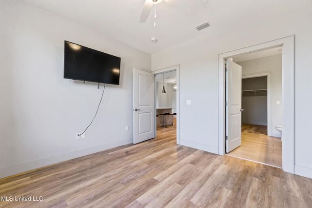 2501 Bienville Boulevard, 137, Ocean Springs, MS 39564