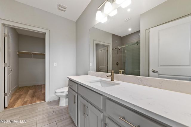 2501 Bienville Boulevard, 137, Ocean Springs, MS 39564