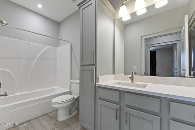 2501 Bienville Boulevard, 137, Ocean Springs, MS 39564