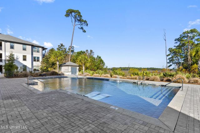 2501 Bienville Boulevard, 137, Ocean Springs, MS 39564