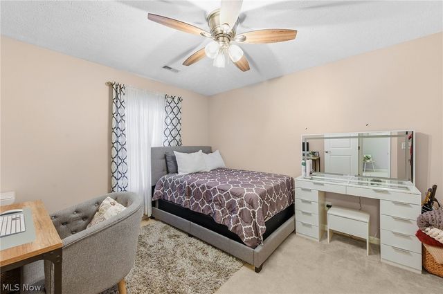 6401 Fawn Lane, North Ridgeville, OH 44039