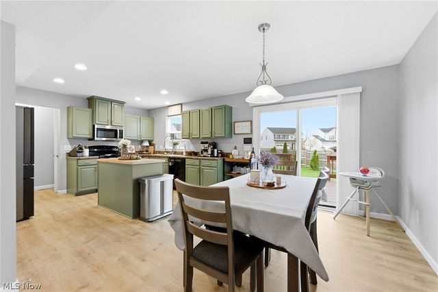 6401 Fawn Lane, North Ridgeville, OH 44039