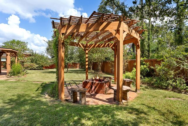 7938 Wooded Way Drive, Spring, TX 77389