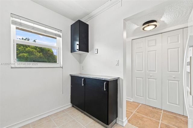 8421 Lagos De Campo Boulevard 202T, Tamarac, FL 33321
