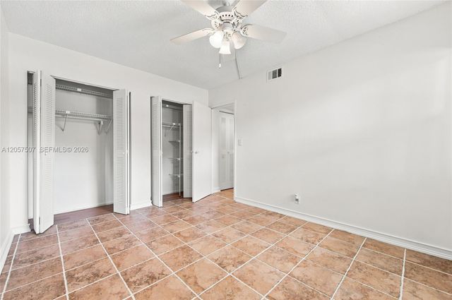 8421 Lagos De Campo Boulevard 202T, Tamarac, FL 33321