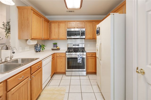 3802 Springfield Drive, College Station, TX 77845