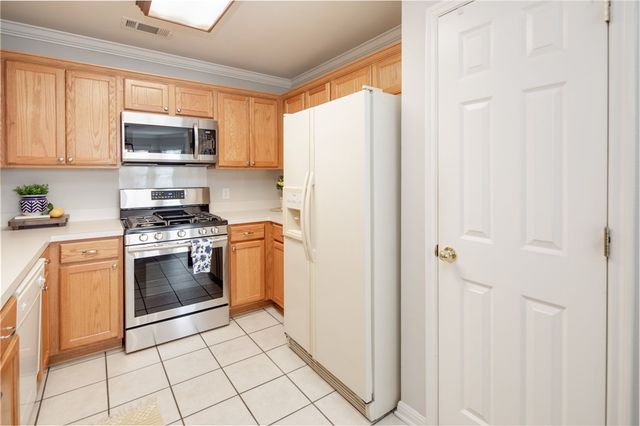 3802 Springfield Drive, College Station, TX 77845