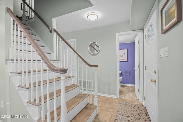 30 Sweetbriar Trail, Howell, NJ 07731