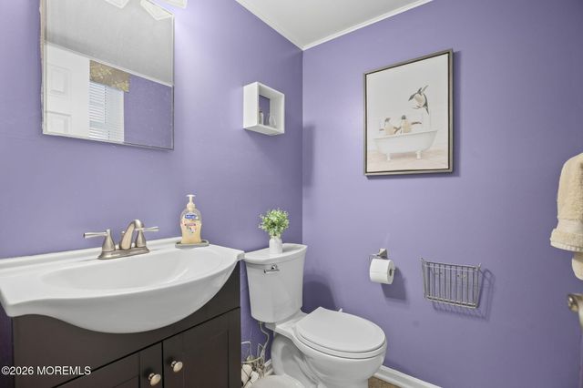 30 Sweetbriar Trail, Howell, NJ 07731