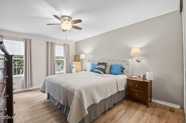 30 Sweetbriar Trail, Howell, NJ 07731