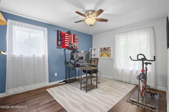 30 Sweetbriar Trail, Howell, NJ 07731