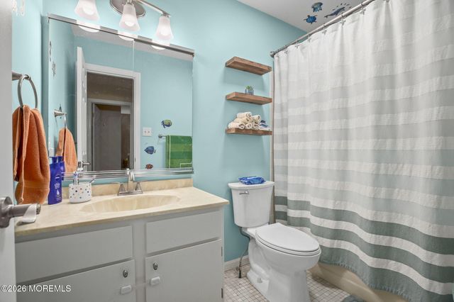 30 Sweetbriar Trail, Howell, NJ 07731