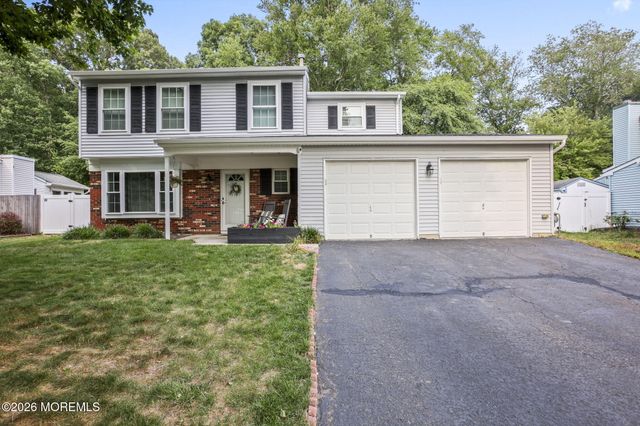 30 Sweetbriar Trail, Howell, NJ 07731