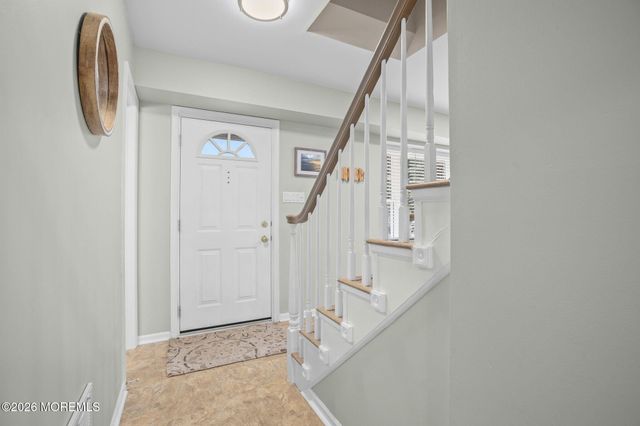 30 Sweetbriar Trail, Howell, NJ 07731