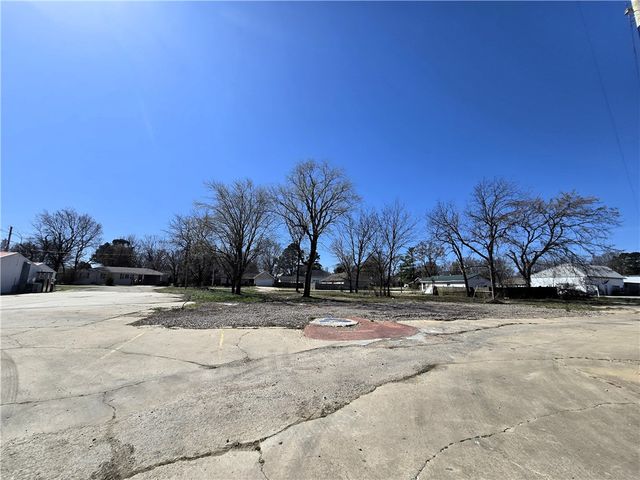300 E Pridemore Drive, Lincoln, AR 72744