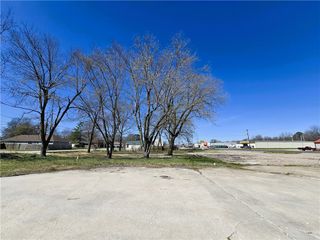 300 E Pridemore Drive, Lincoln, AR 72744