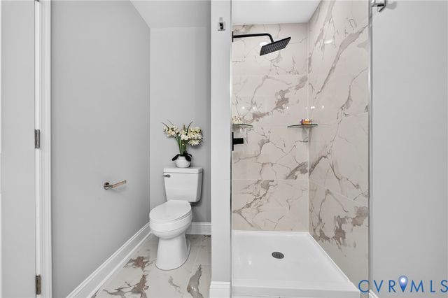 517 St Andrew St, Petersburg, VA 23803