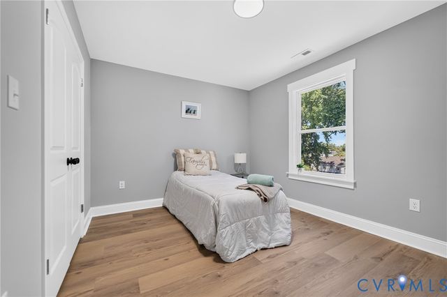 517 St Andrew St, Petersburg, VA 23803