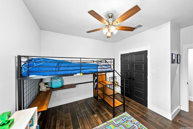 156 Woodbridge Dr, La Vernia, TX 78121