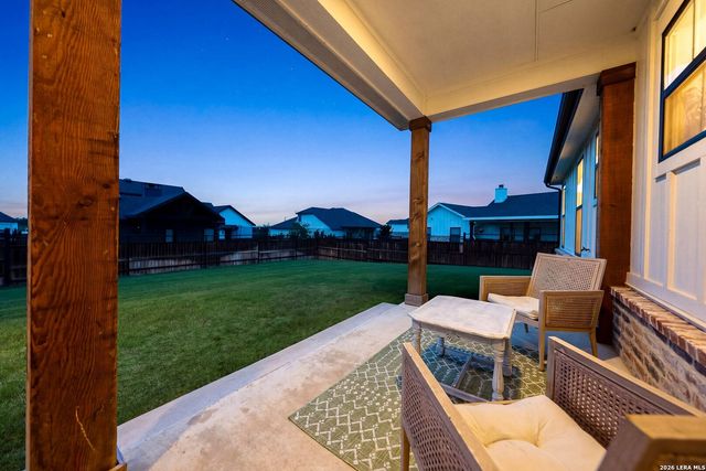 156 Woodbridge Dr, La Vernia, TX 78121