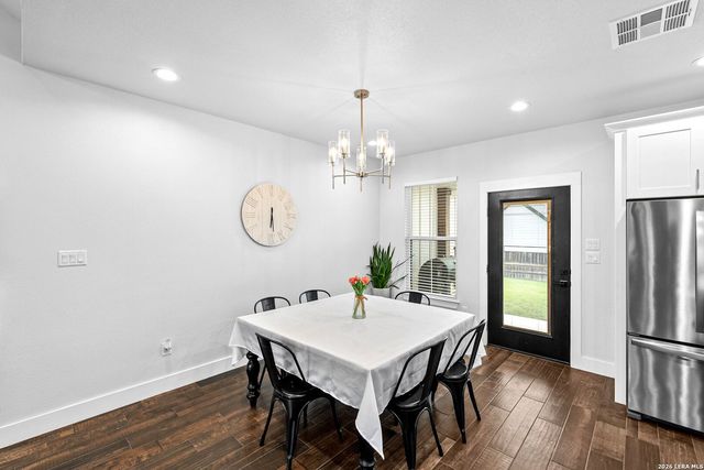156 Woodbridge Dr, La Vernia, TX 78121