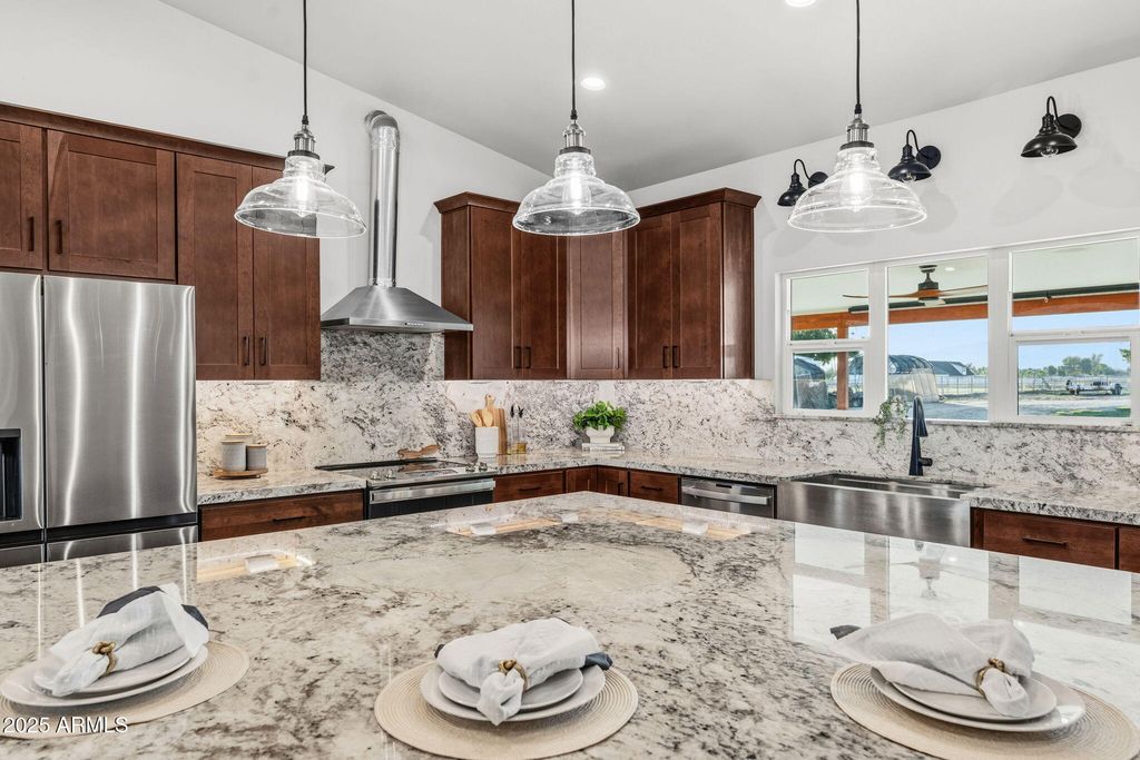 Image 16 of property listing at 7336 N 181ST Avenue, Waddell, AZ 85355