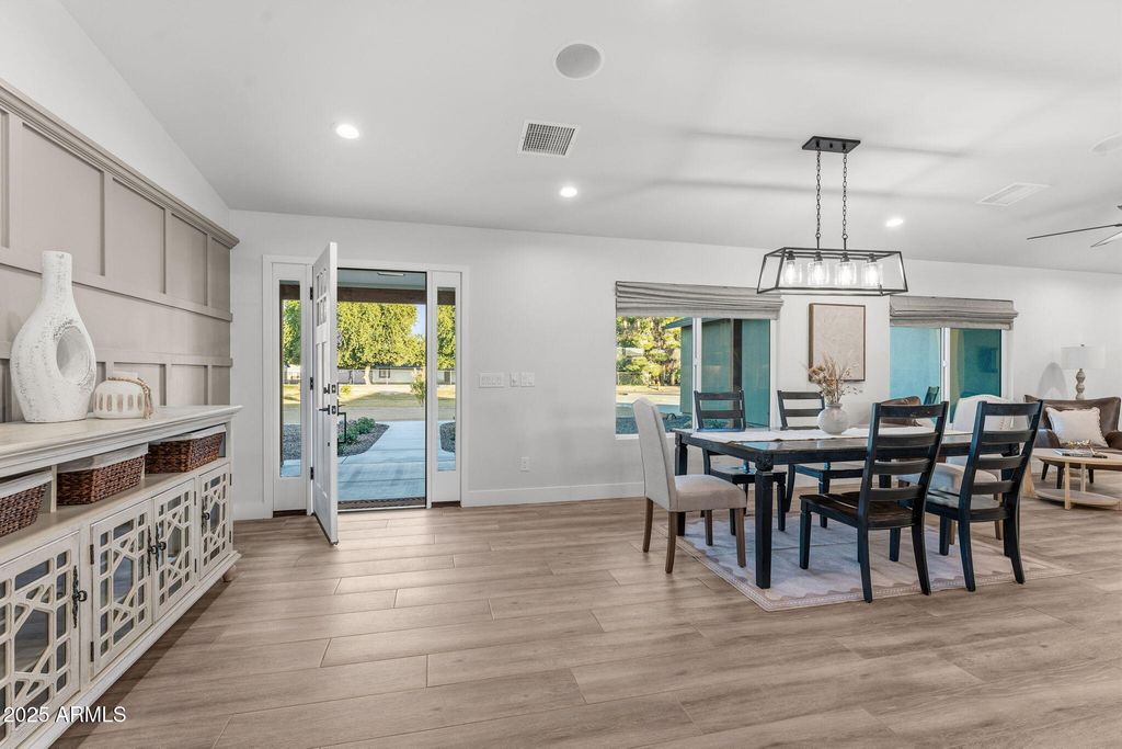 Image 18 of property listing at 7336 N 181ST Avenue, Waddell, AZ 85355