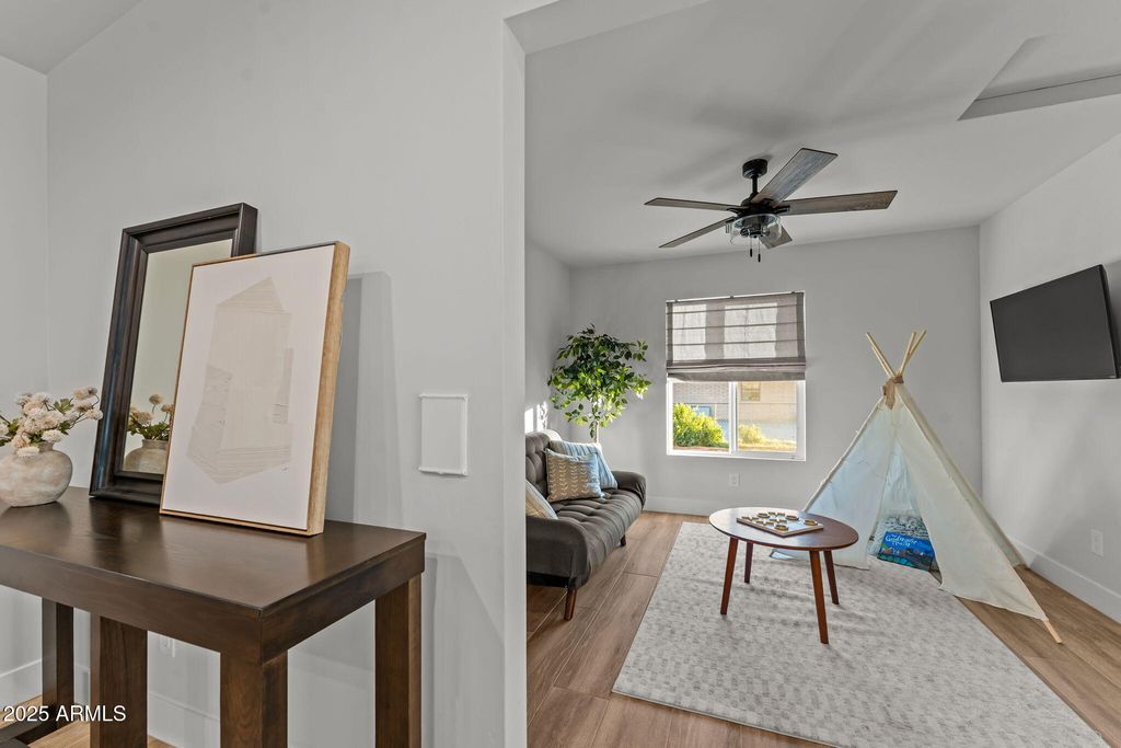 Image 27 of property listing at 7336 N 181ST Avenue, Waddell, AZ 85355