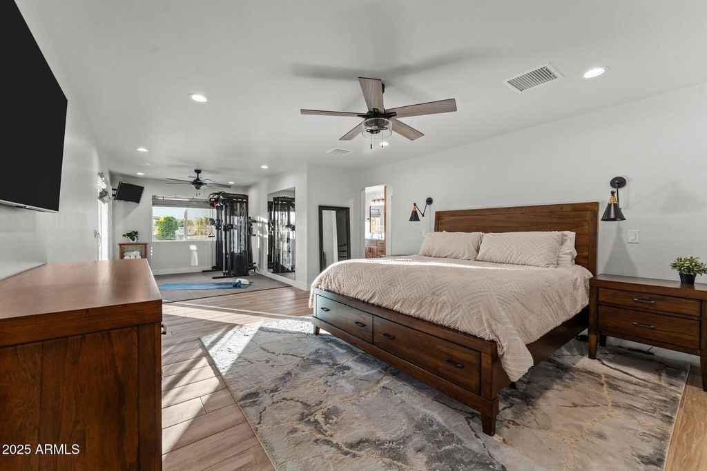 Image 34 of property listing at 7336 N 181ST Avenue, Waddell, AZ 85355