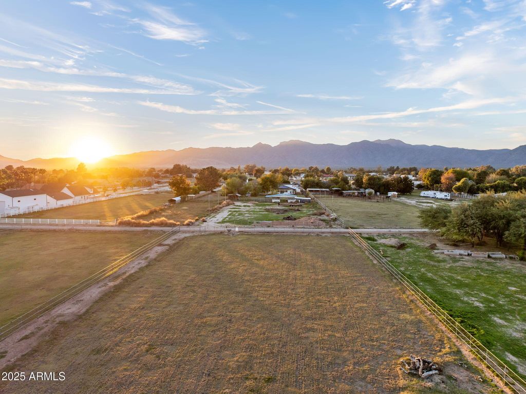 Image 46 of property listing at 7336 N 181ST Avenue, Waddell, AZ 85355