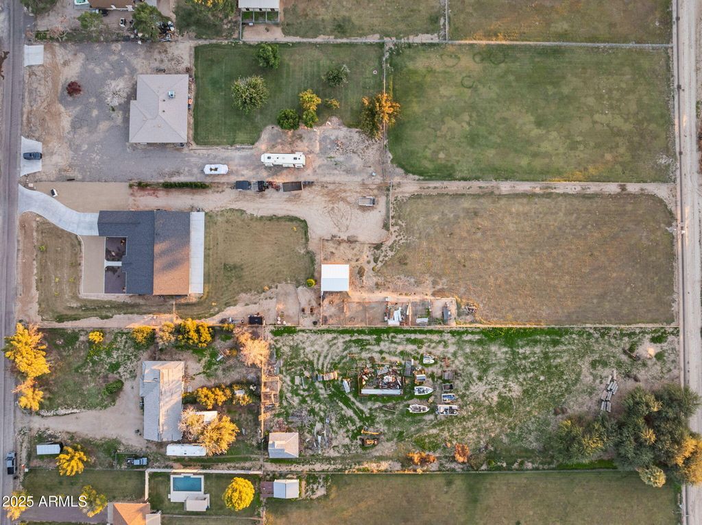 Image 56 of property listing at 7336 N 181ST Avenue, Waddell, AZ 85355