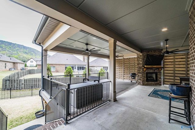 1314 Pecan Point Way SE, Huntsville, AL 35803