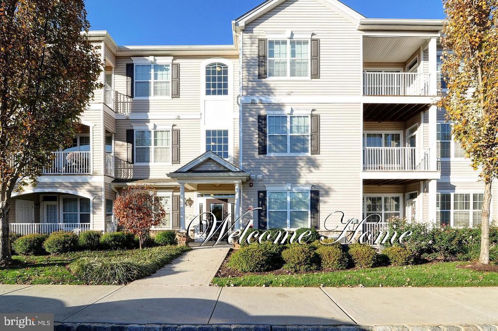 426 TIMBERLAKE DR, Ewing, NJ 08618